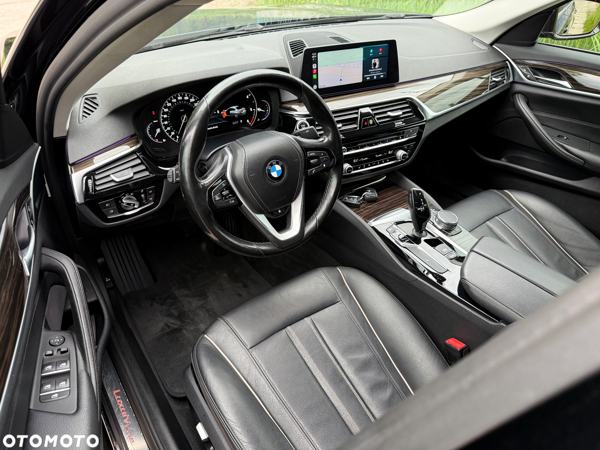BMW Seria 5 530d xDrive Luxury Line - 7