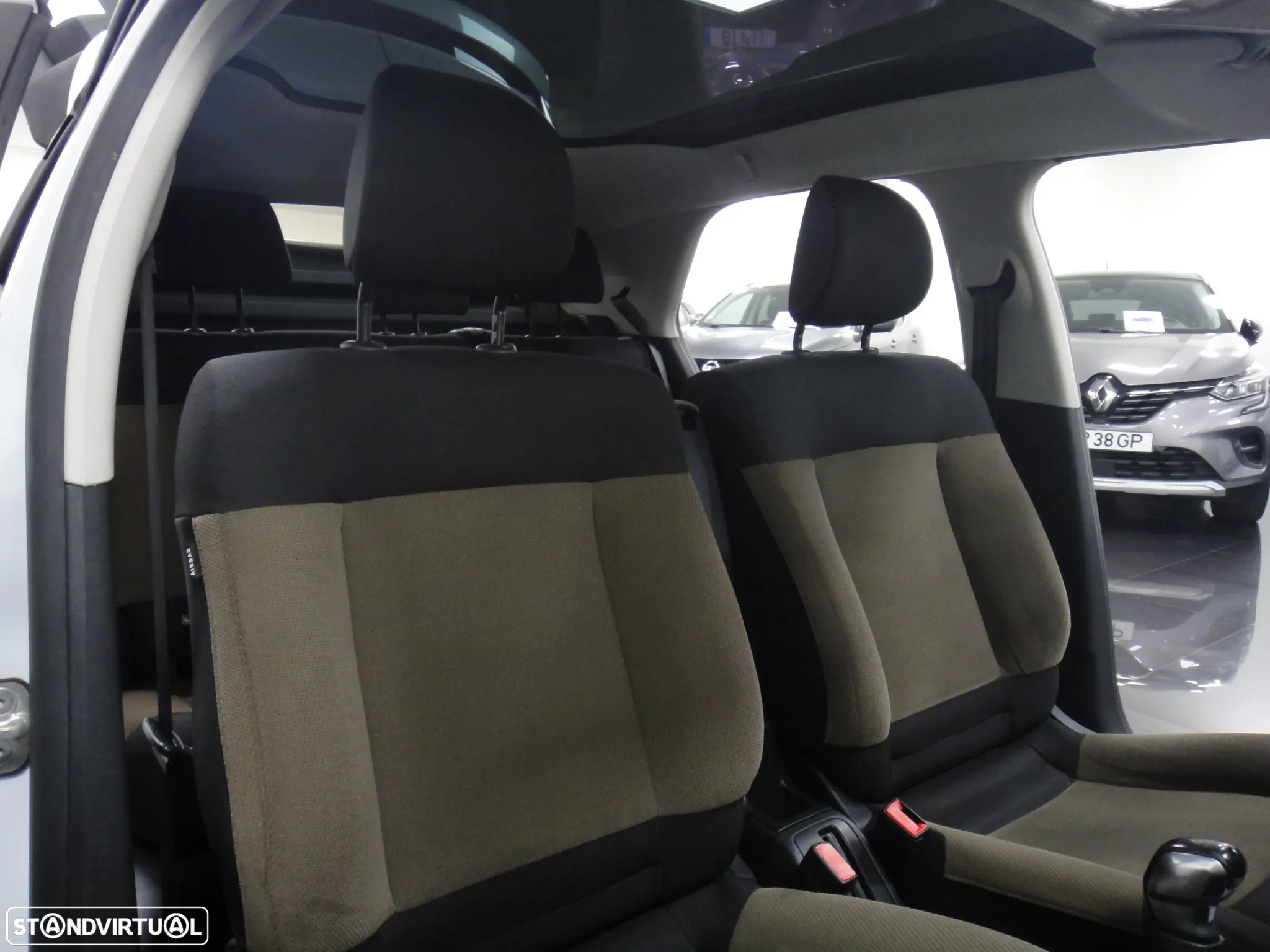 Citroën C4 Cactus 1.2 PureTech Shine - 21