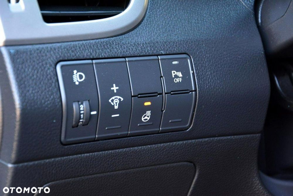 Hyundai i30 1.6 GDI BlueDrive Premium - 27