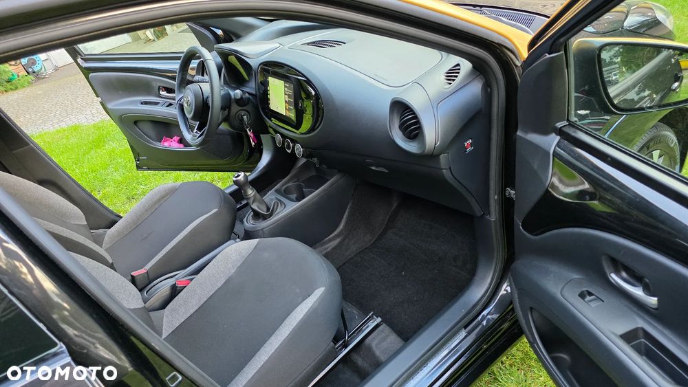 Toyota Aygo X Air Limited - 40