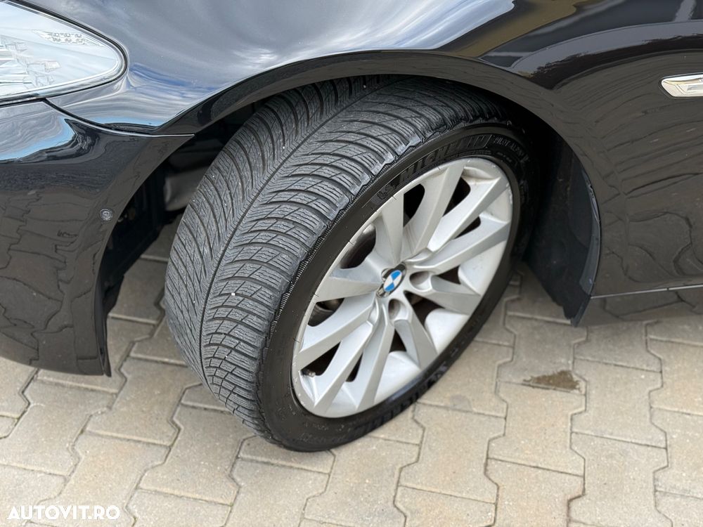 BMW Seria 5 525d xDrive Aut. - 32