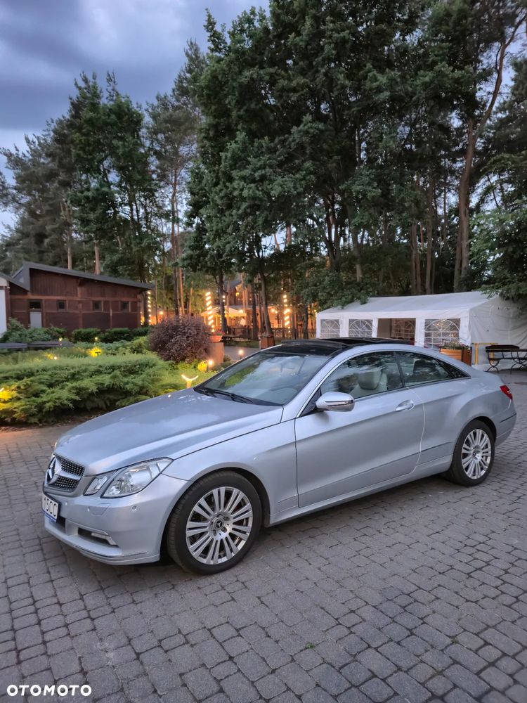 Mercedes-Benz Klasa E 350 CGI BlueEffICIENCY - 29
