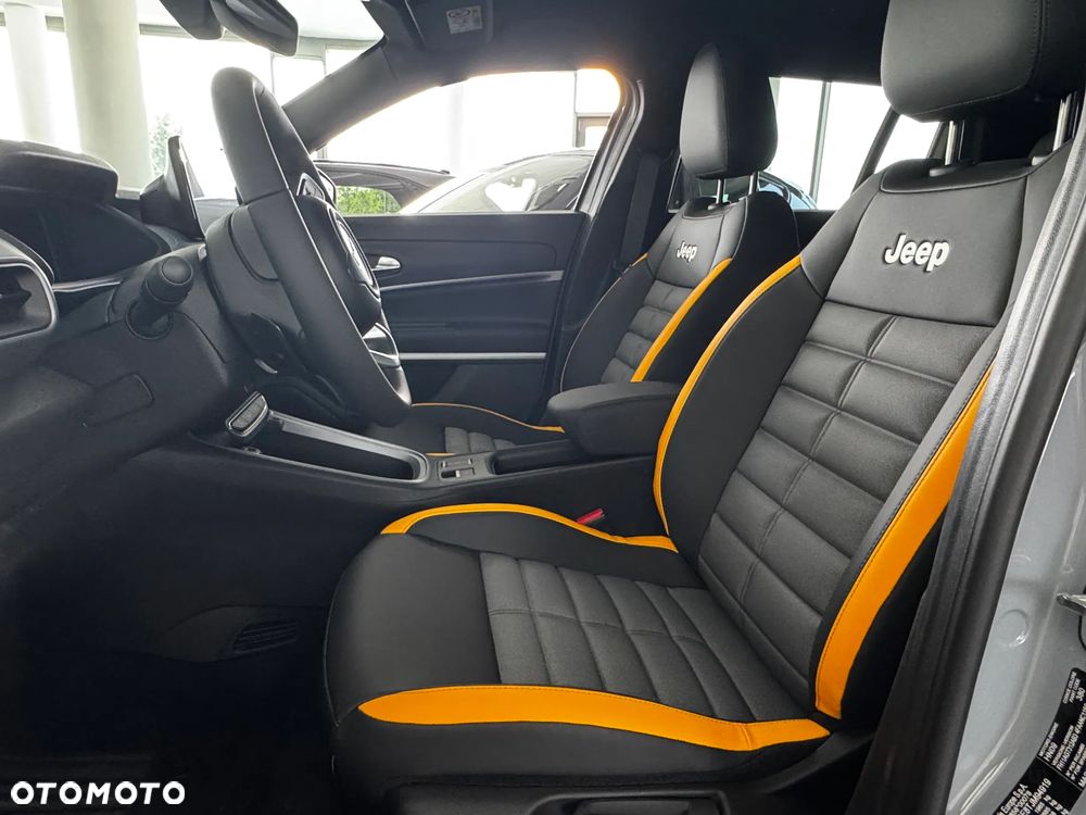 Jeep Avenger 1.2 T3 mHEV The North Face 4xe eDCT6 - 8