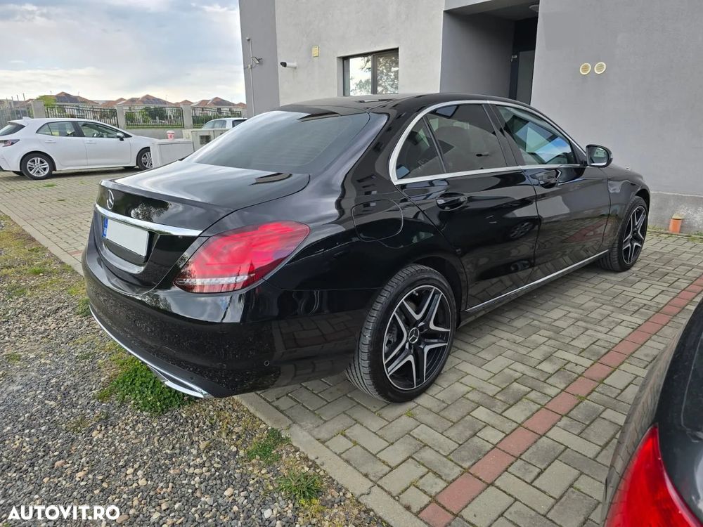 Mercedes-Benz C 200 4Matic 9G-TRONIC Exclusive - 8