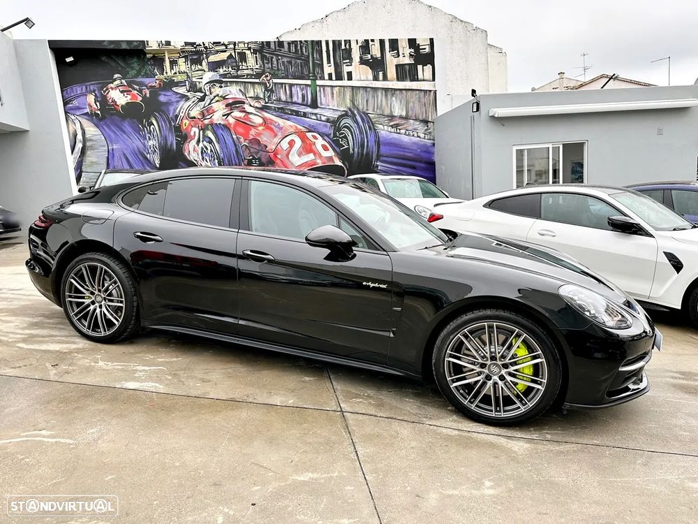 Porsche Panamera 4 E-Hybrid - 3