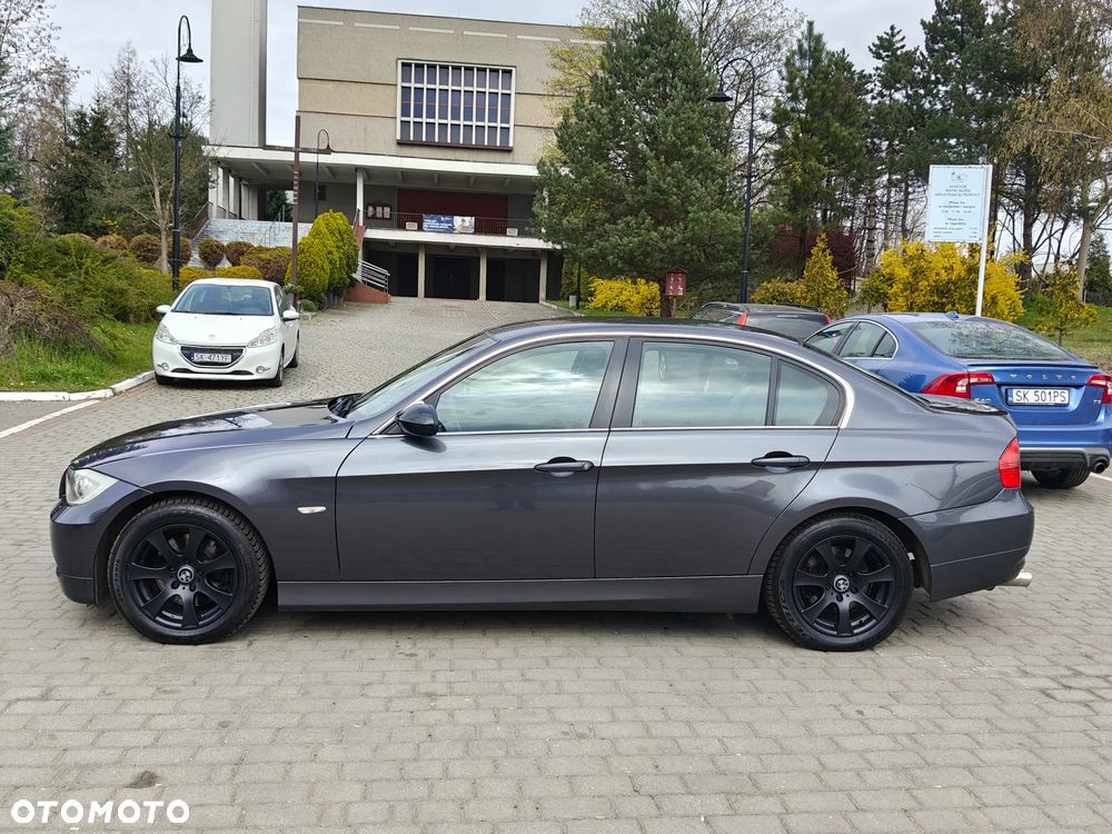 BMW Seria 3 325i - 5