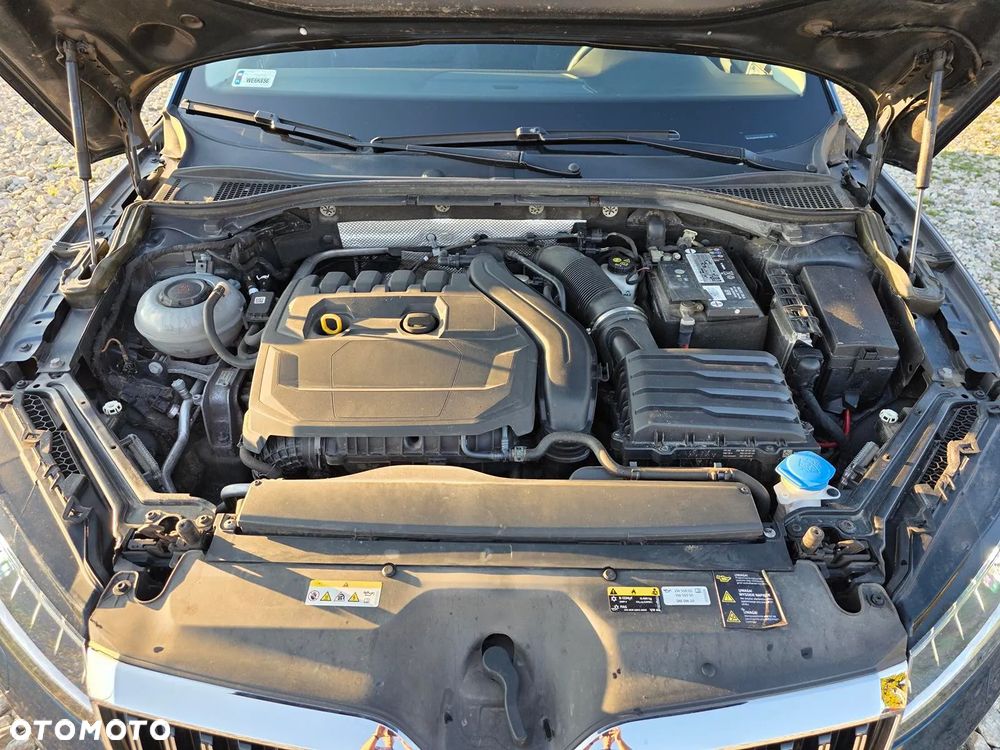 Skoda Superb 1.5 TSI Ambition DSG - 22