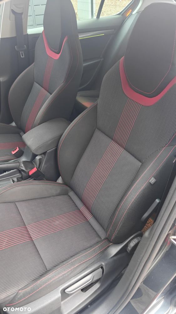 Skoda Octavia 2.0 TDI SCR 4x4 Style DSG - 6