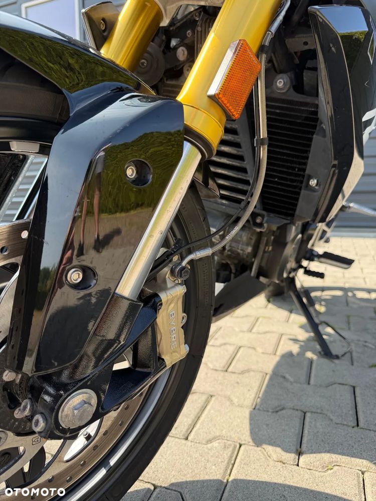 BMW G - 10