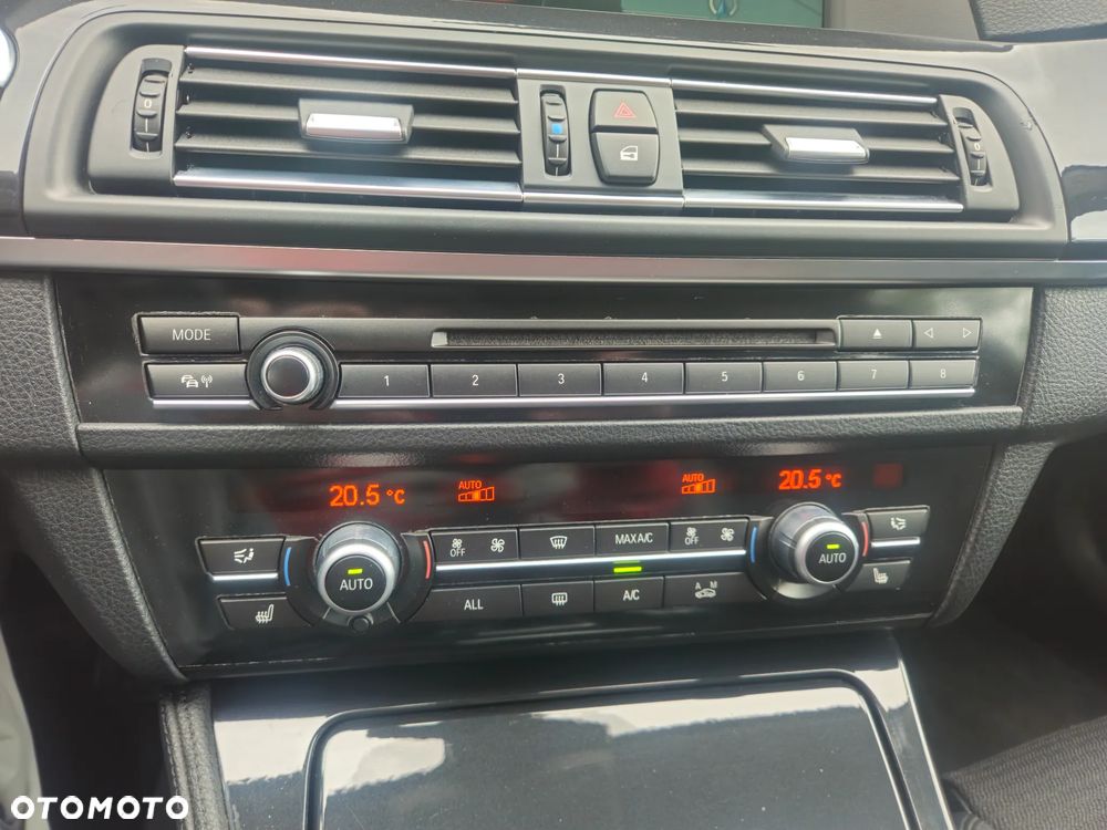 BMW Seria 5 525d xDrive - 20