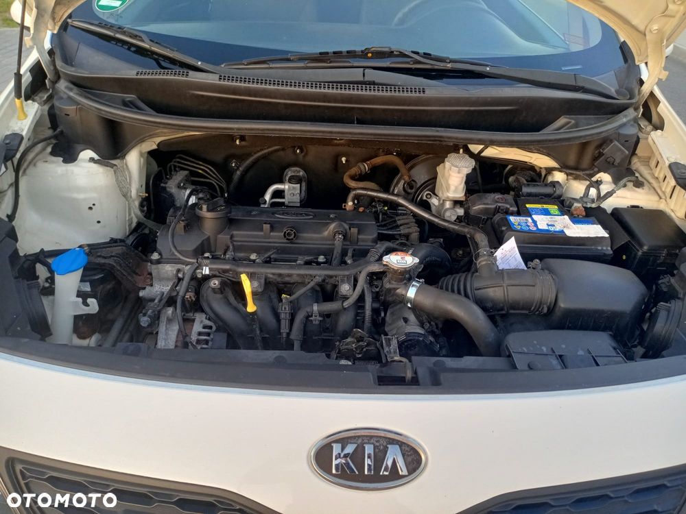 Kia Rio 1.2 Attract - 21