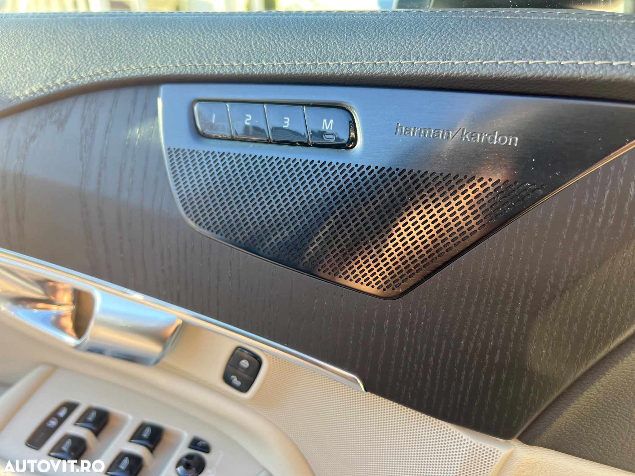 Volvo XC 90 - 34