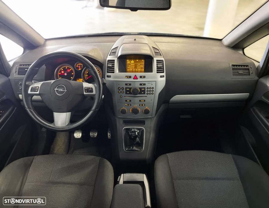 Opel Zafira 1.9 CDTi Cosmo - 18
