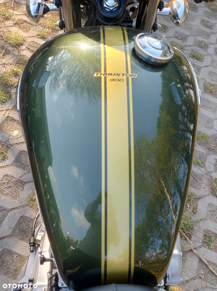 Triumph Thruxton - 23