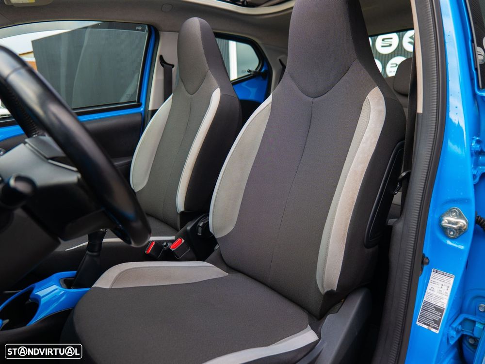 Toyota Aygo 1.0 X-Wave - 24