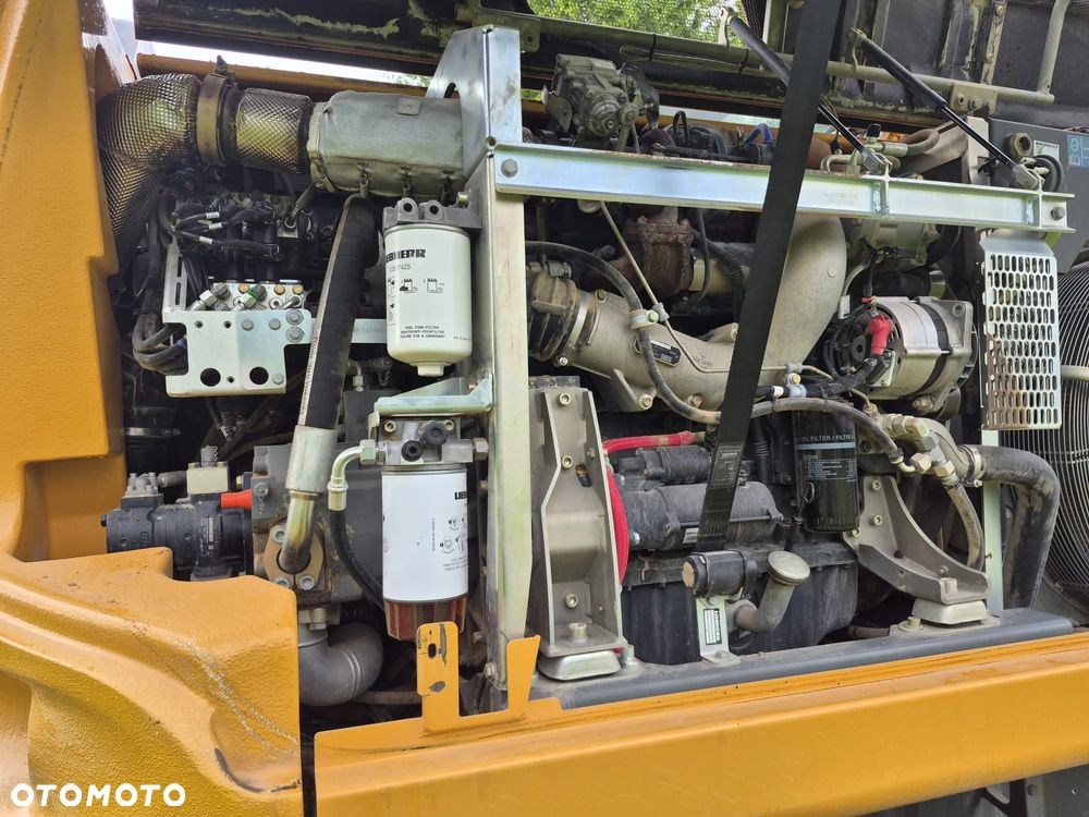 Liebherr A918 - 13