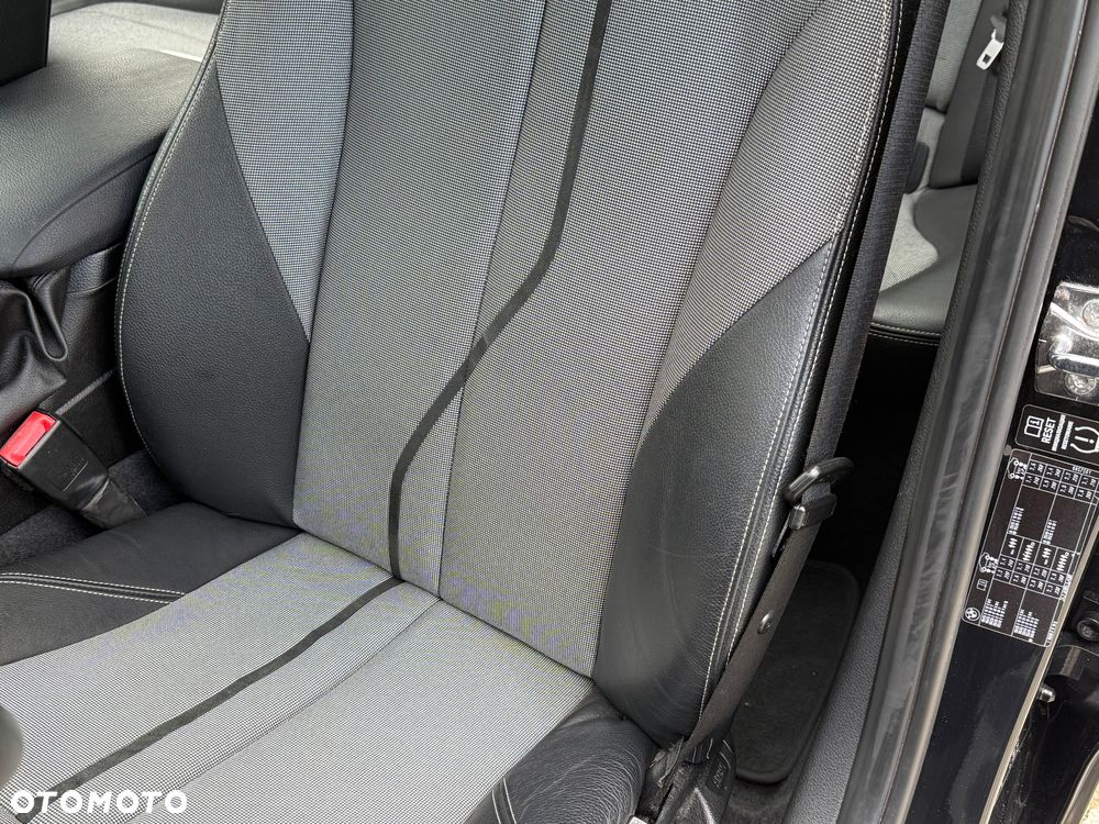 BMW Seria 1 118d Urban Line - 14