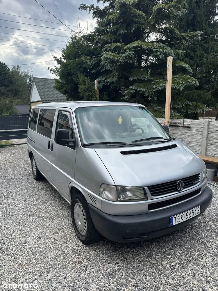Volkswagen Transporter - 1