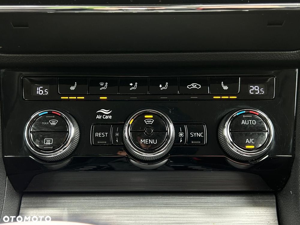 Skoda Superb 2.0 TSI Ambition DSG - 28