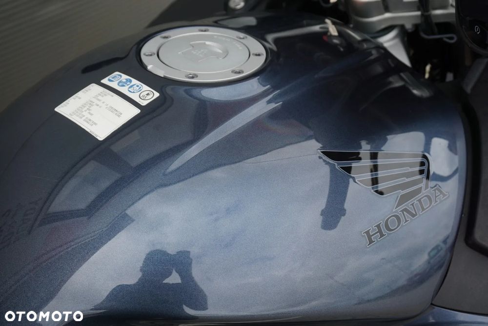 Honda ST - 16