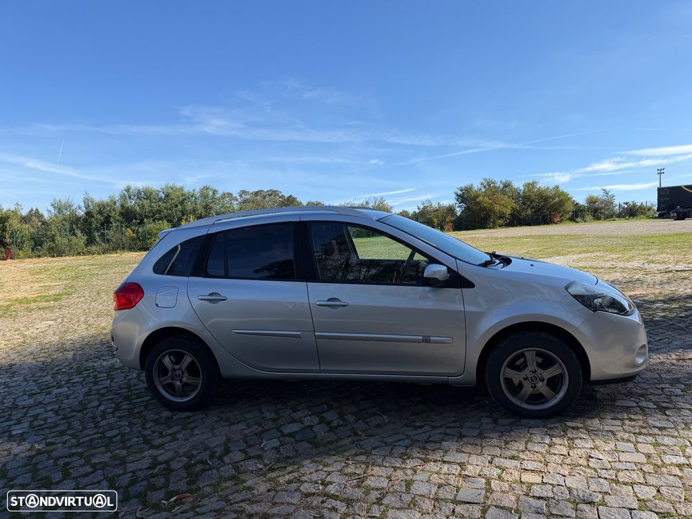 Renault Clio Sport Tourer - 2