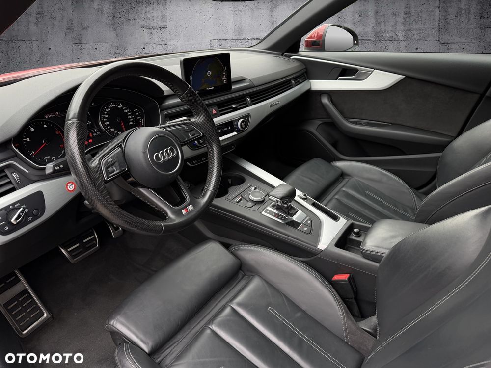 Audi A4 Avant 2.0 TDI DPF clean diesel quattro S tronic S line Sportpaket - 11