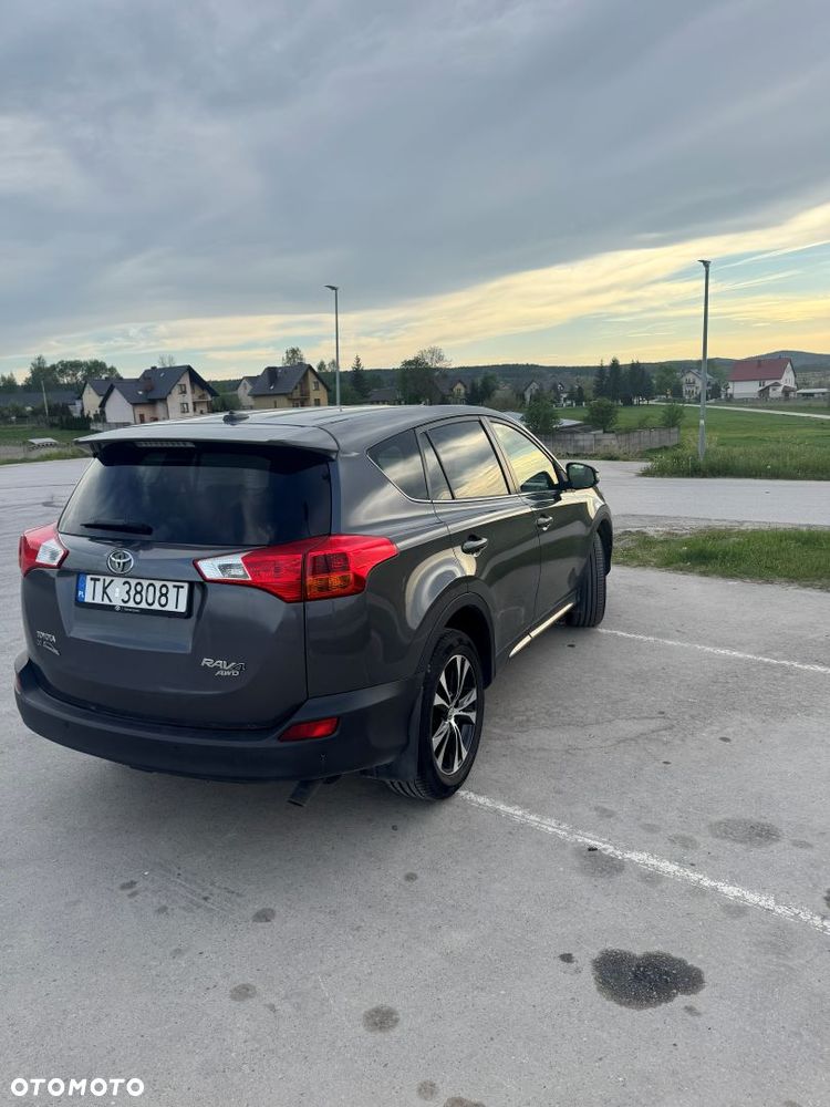 Toyota RAV4 2.0 D-4D 4x4 - 5