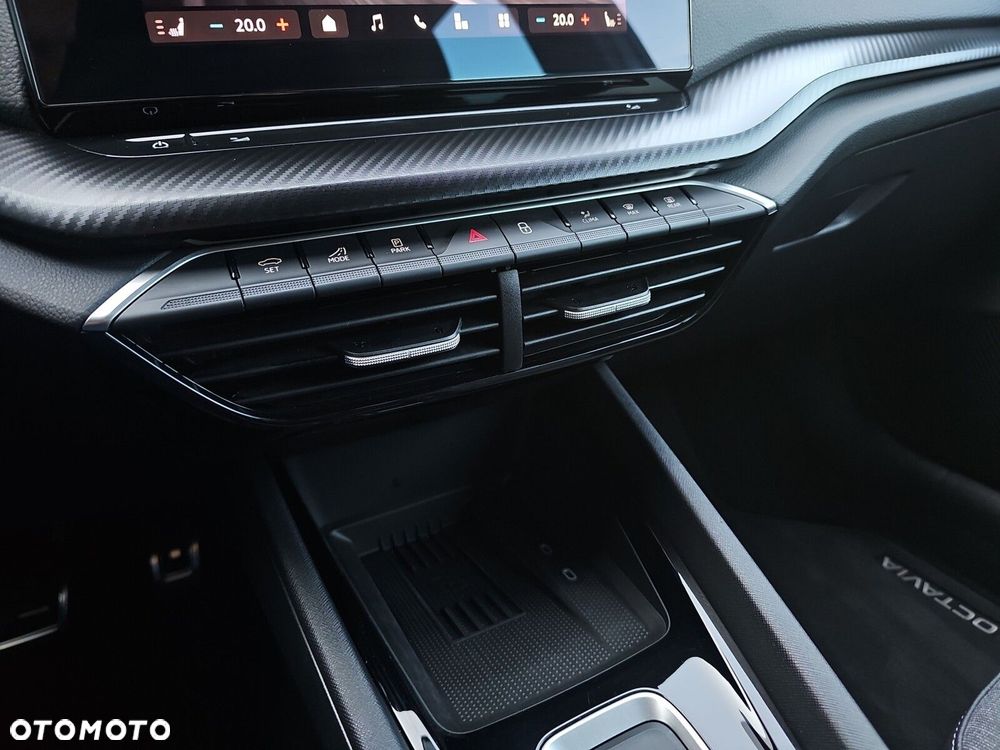 Skoda Octavia 2.0 TSI Sportline 4x4 DSG - 27