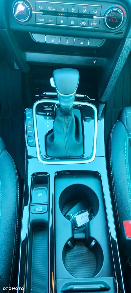 Kia XCeed 1.6 T-GDI Tribute DCT - 14