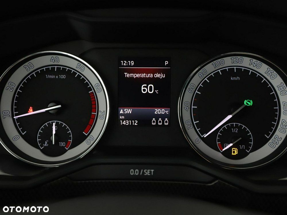 Skoda Superb 2.0 TSI 4x4 DSG Sportline - 22