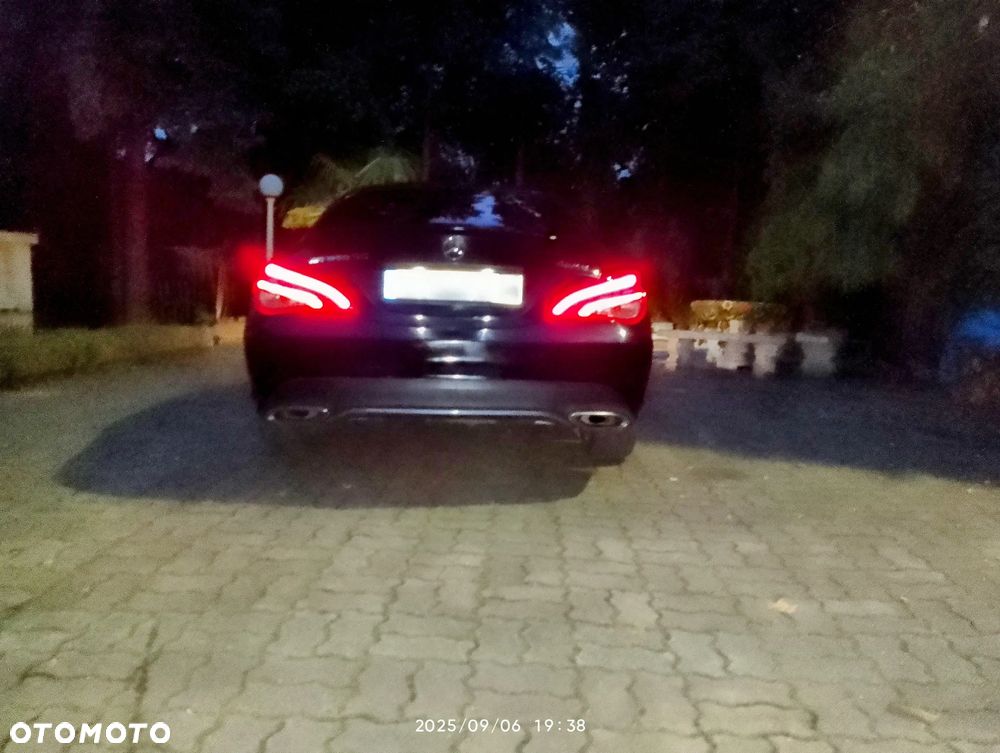 Mercedes-Benz CLA 250 4Matic 7G-DCT Sport - 9