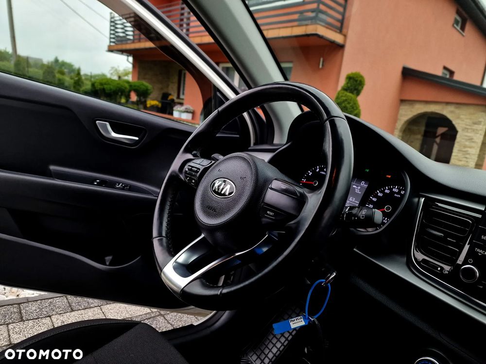 Kia Rio 1.4 L - 19