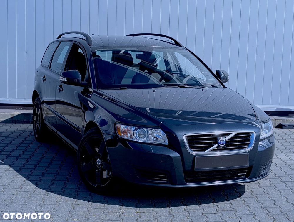 Volvo V50 - 1