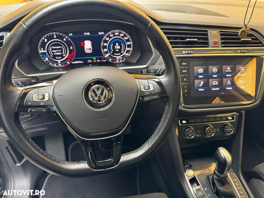 Volkswagen Tiguan 2.0 TDI SCR 4MOTION DSG Highline - 28