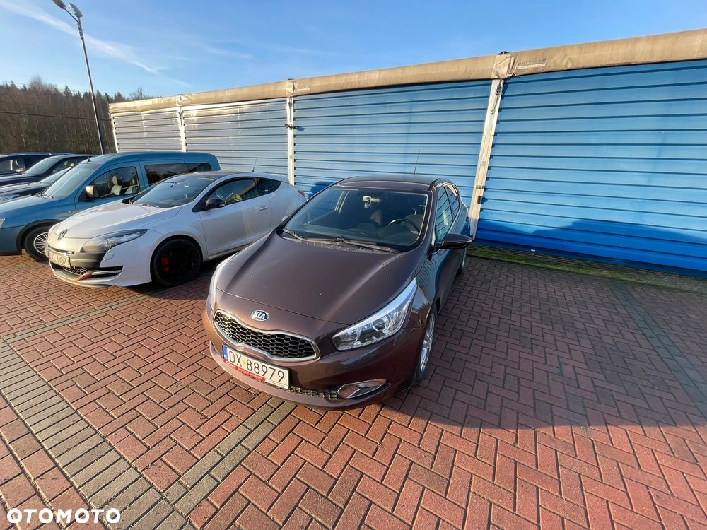 Kia Ceed 1.6 Crdi XL - 1