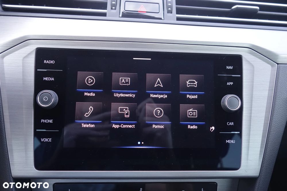 Volkswagen Passat 2.0 TDI EVO Business - 19