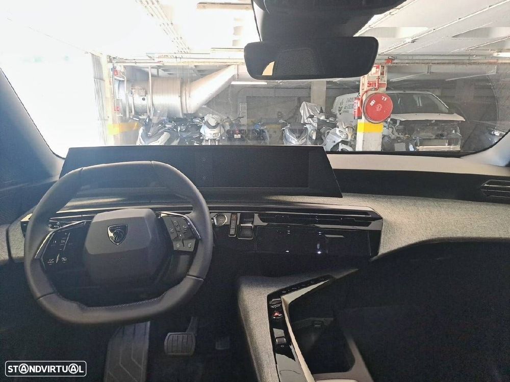 Peugeot 5008 1.2 Hybrid Allure e-DCS6 - 8