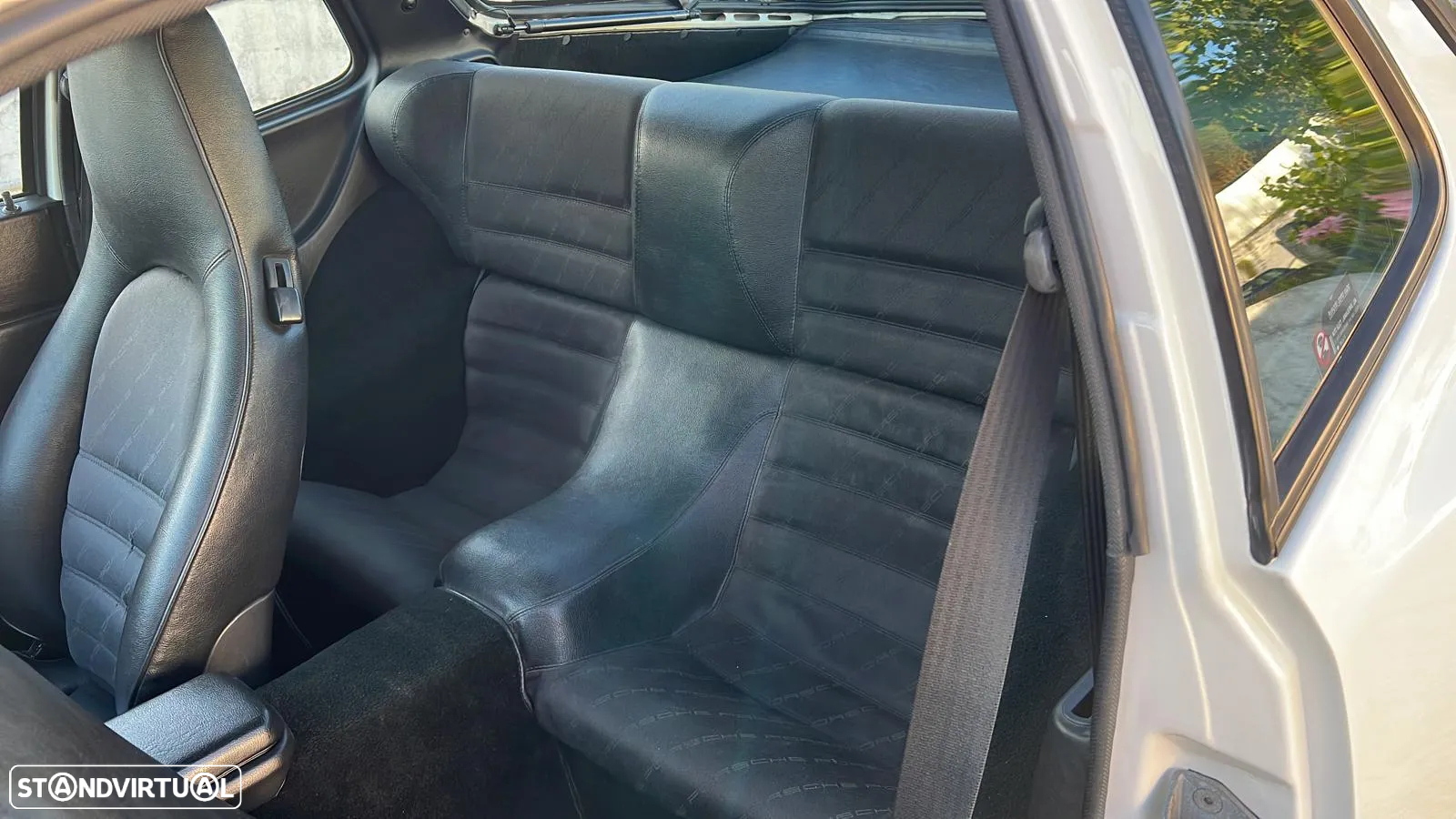 Porsche 944 S - 7