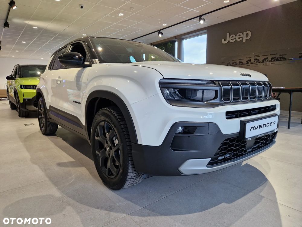 Jeep Avenger 1.2 T3 mHEV Black Edition FWD eDCT6 - 26