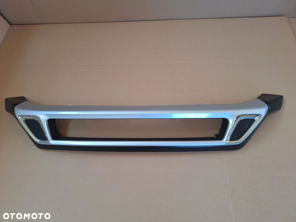 MITSUBISHI OUTLANDER III LIFT 18- SUPER STAN! CHROMY BDB LISTWA NAKŁADKA DOKŁADKA ZDERZAKA PRZÓD ORYG. 6405A269 / 6405A2 - 7