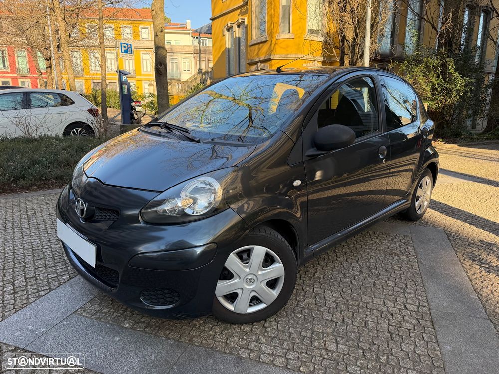 Toyota Aygo 1.0 - 3