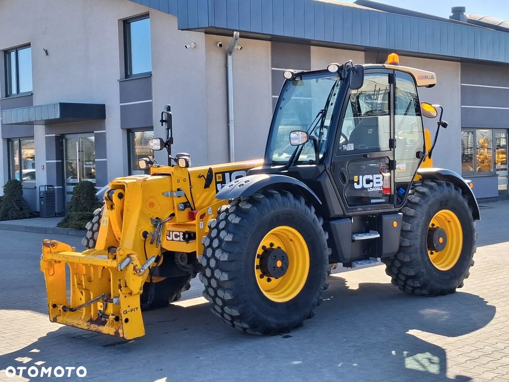 JCB 560-80 AGRI PLUS - 1