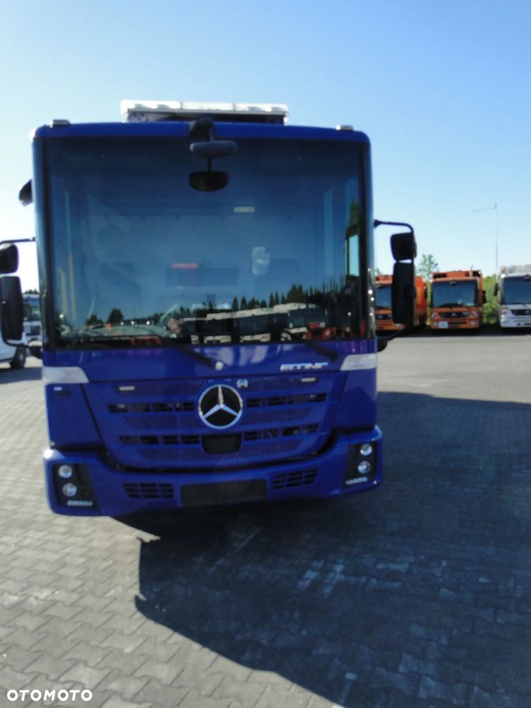 Mercedes-Benz Econic 2630 - 4