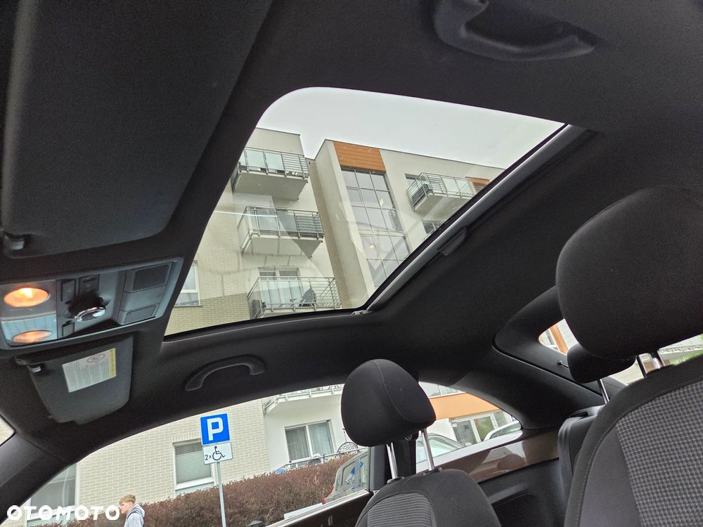 Volkswagen Beetle 1.6 TDI - 12