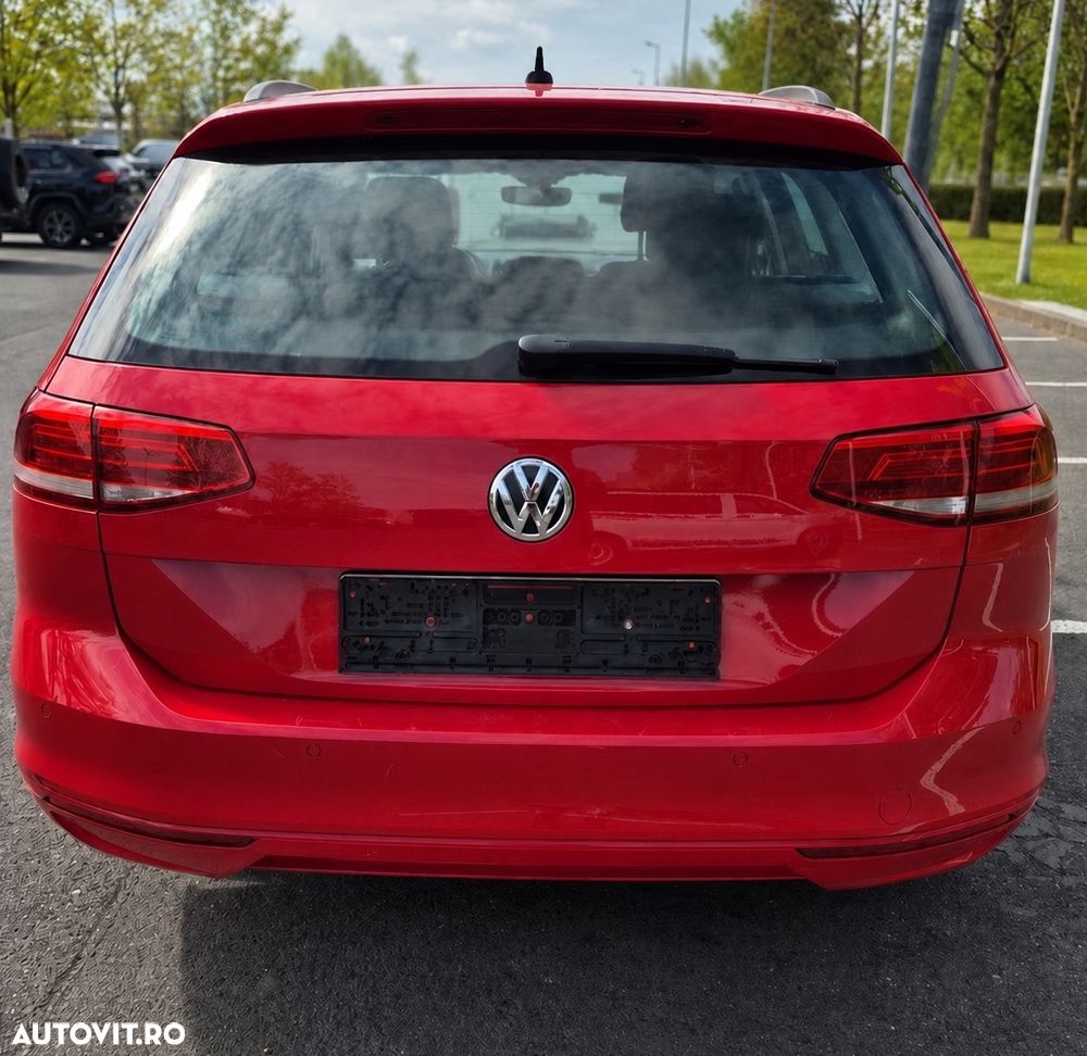 Volkswagen Passat 2.0 TDI SCR DSG - 5