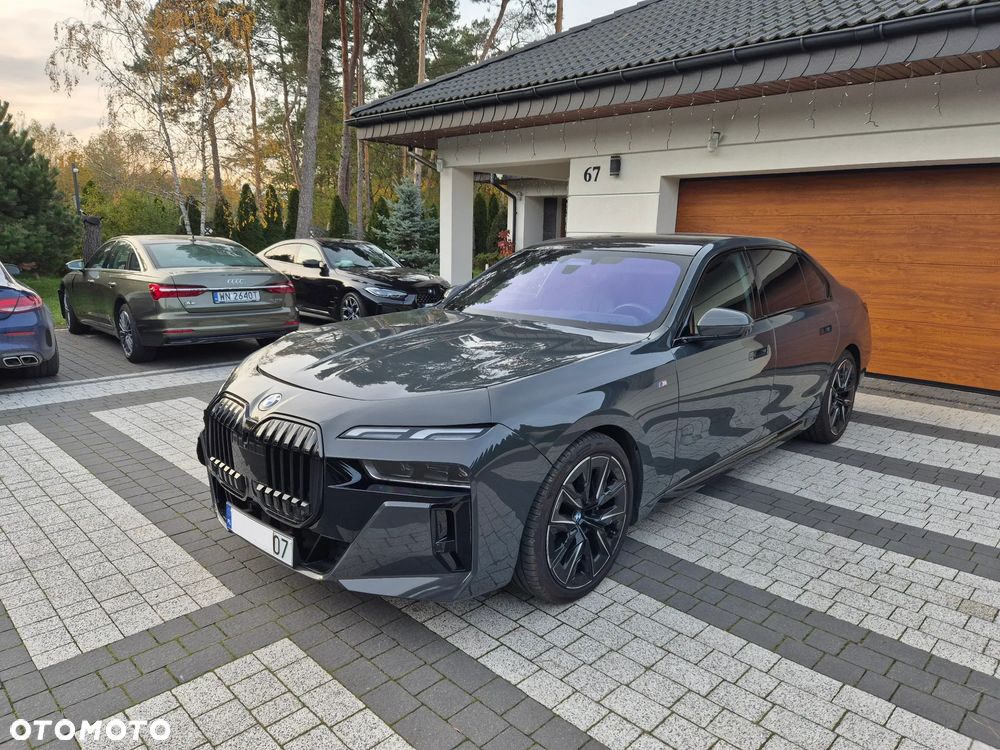 BMW Seria 7 - 1