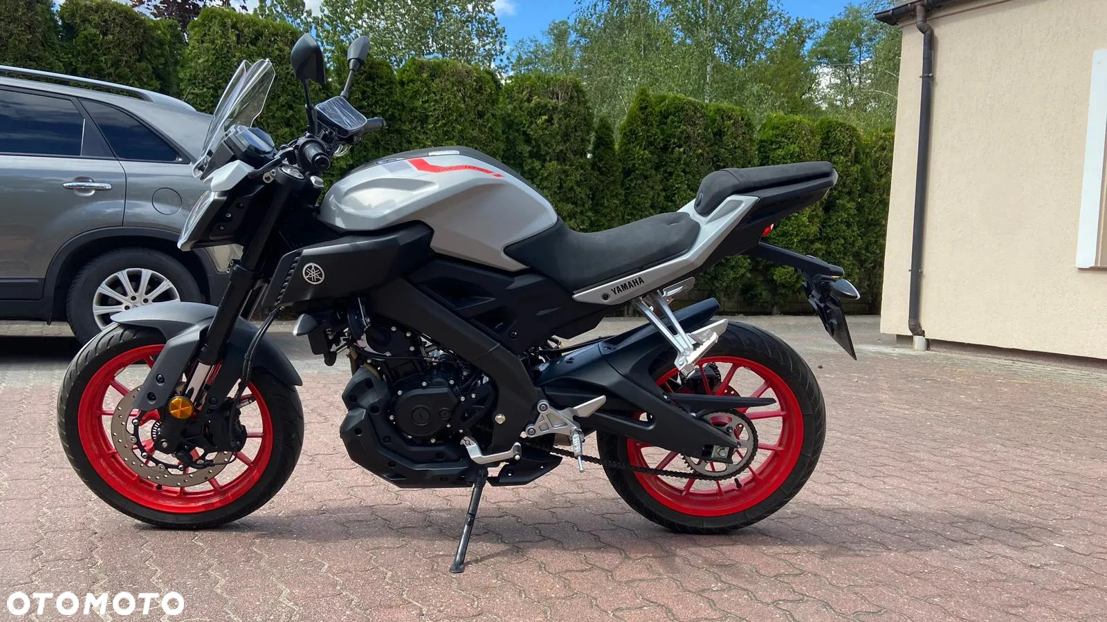 Yamaha MT - 2