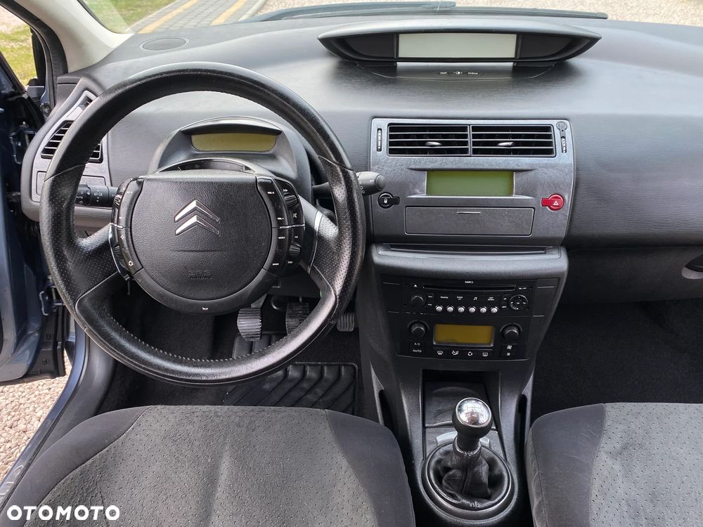 Citroën C4 1.6 16V Exclusive - 23