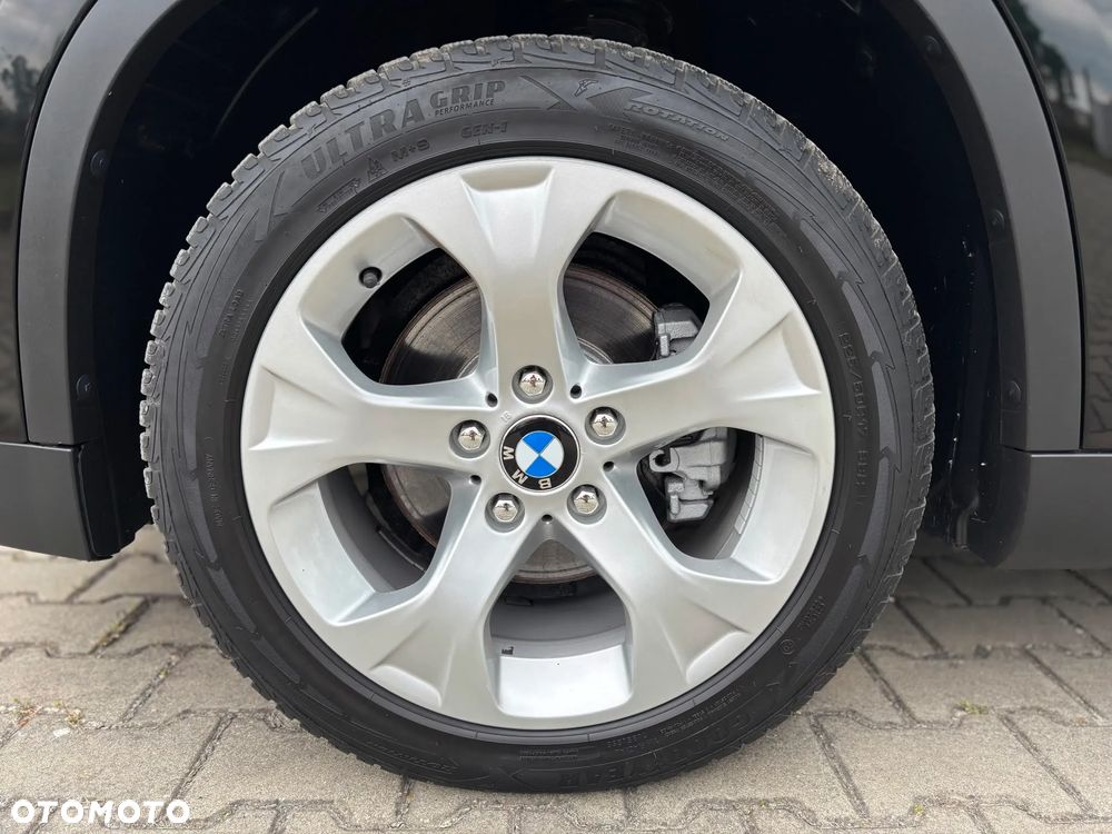 BMW X1 sDrive18d xLine - 38
