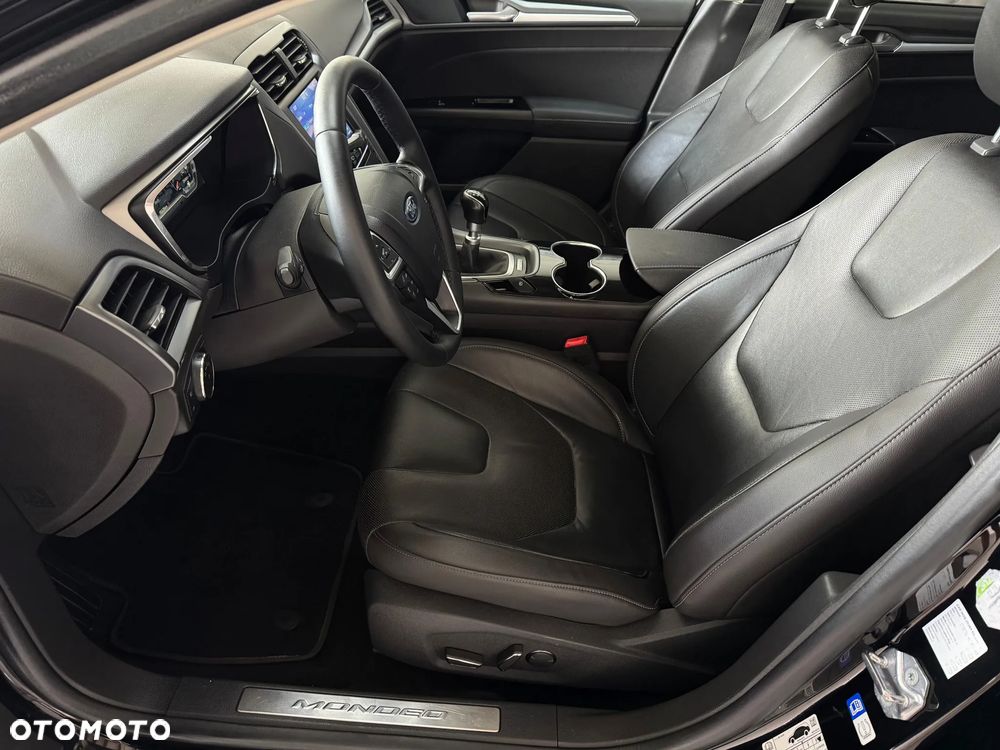 Ford Mondeo 2.0 TDCi STart-Stopp ST-Line - 29